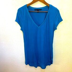WHBM TURQUOISE T-SHIRT. GREAT COND. BUNDLE2SAVE